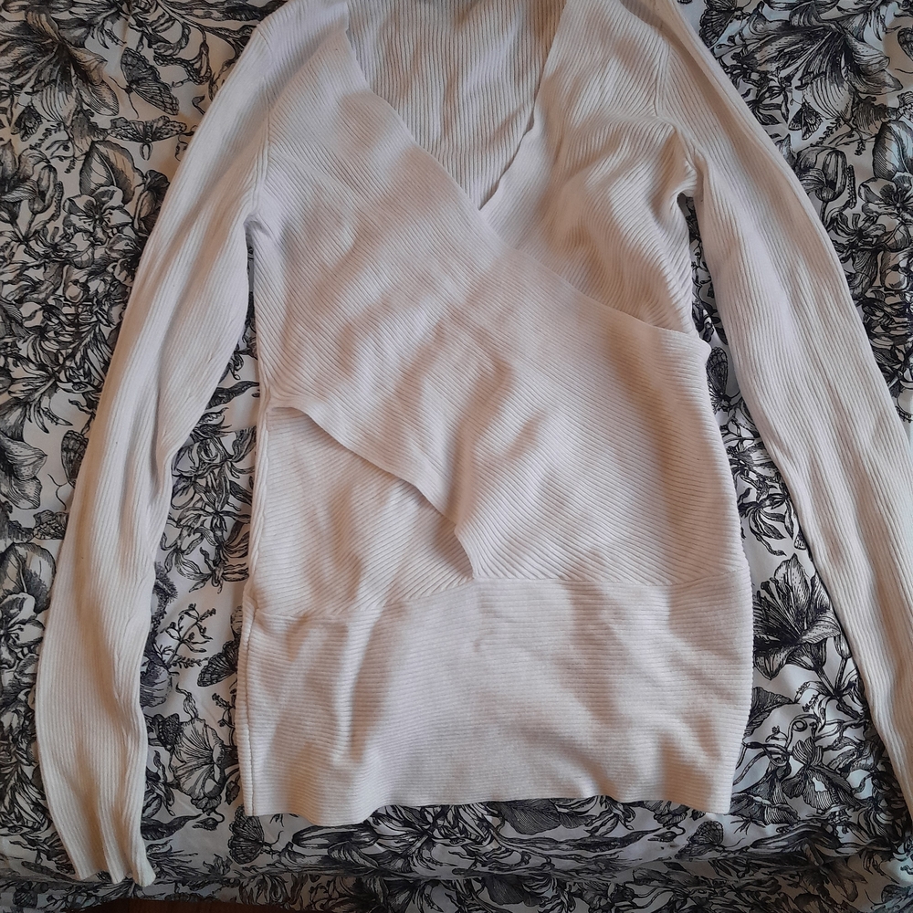 INC International Concepts Off-White V-Neck Sweater